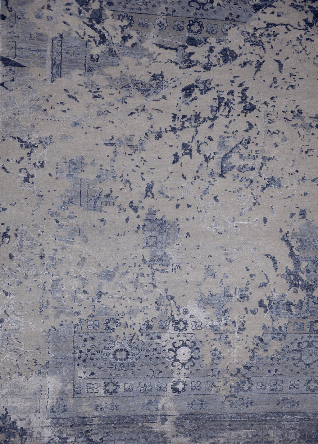 Erased Frame — Venjara Carpets