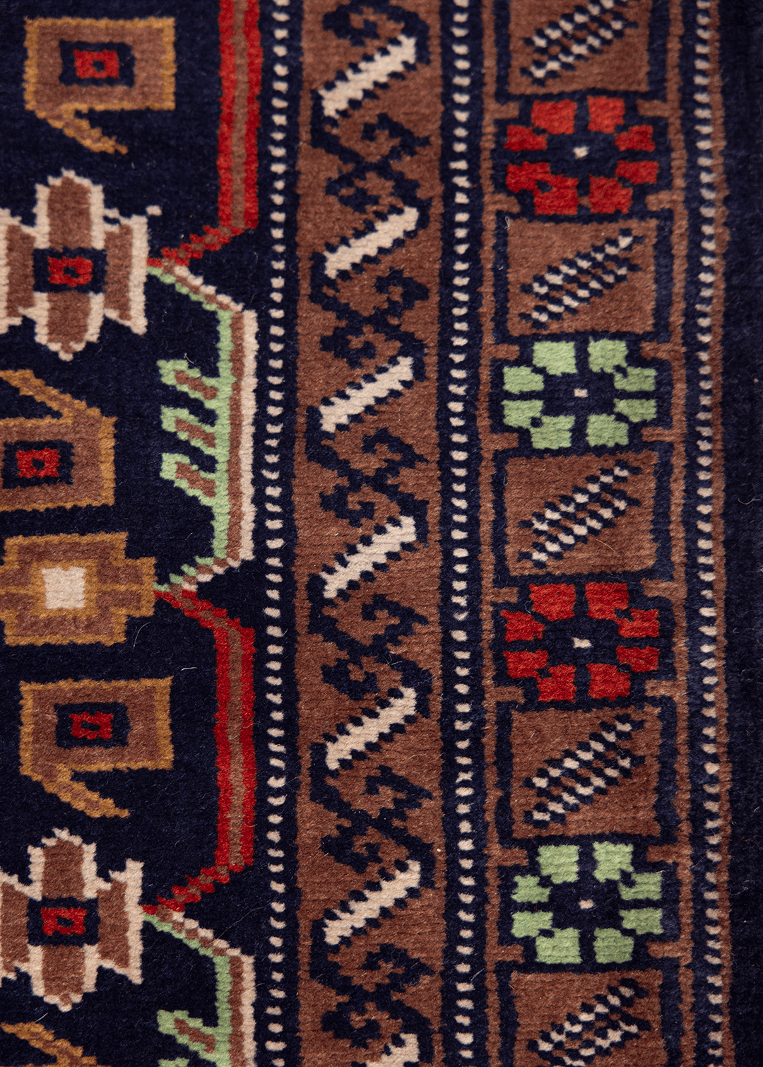 Tribal Red-green — Venjara Carpets