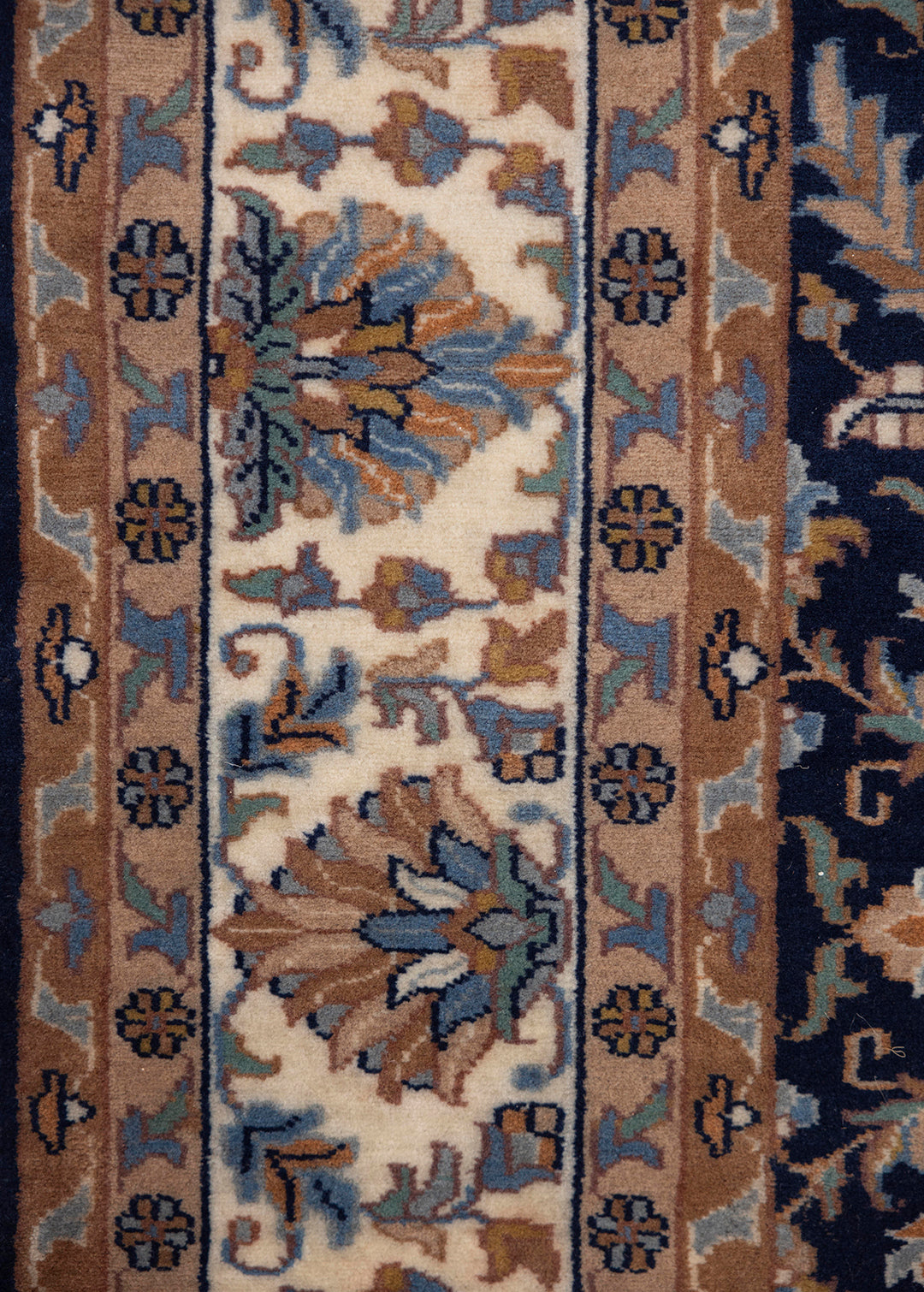 1000 Petals — Venjara Carpets