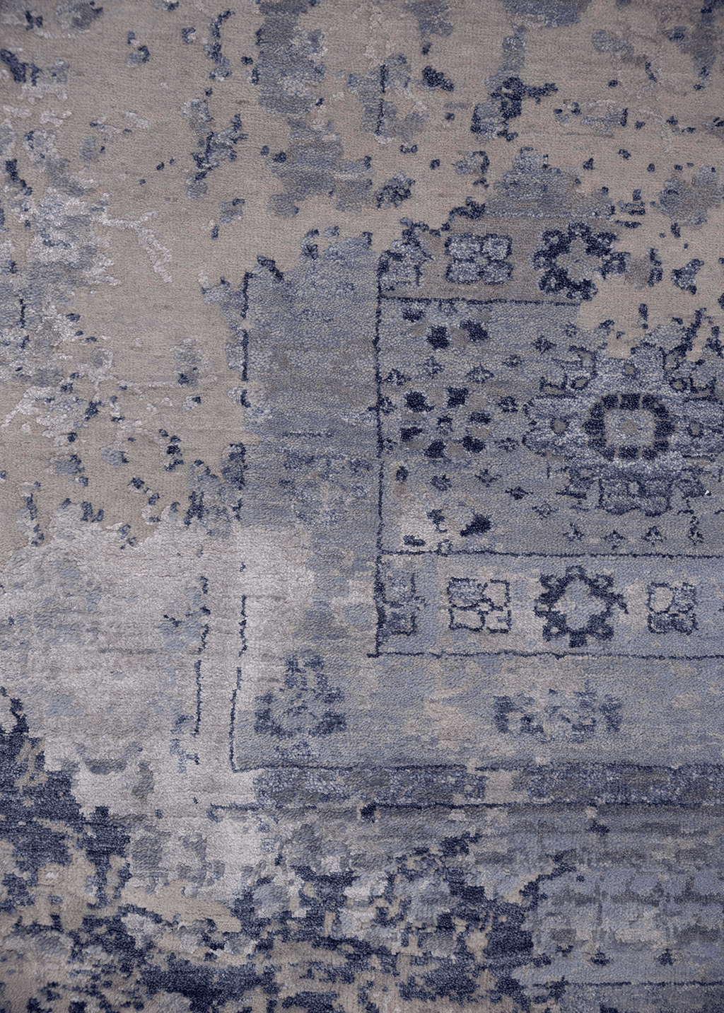 Erased Frame — Venjara Carpets