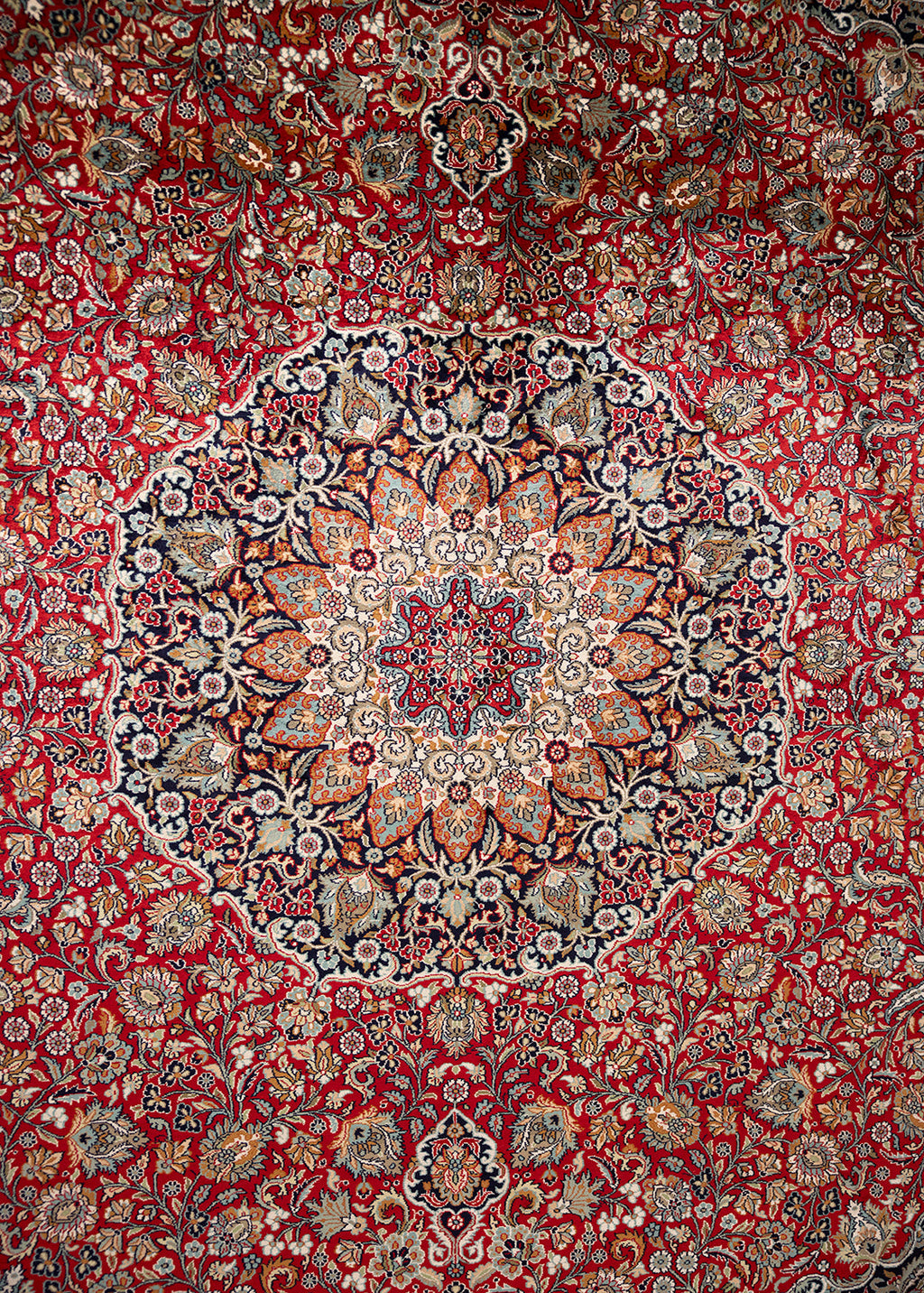 Center Kashan Red — Venjara Carpets