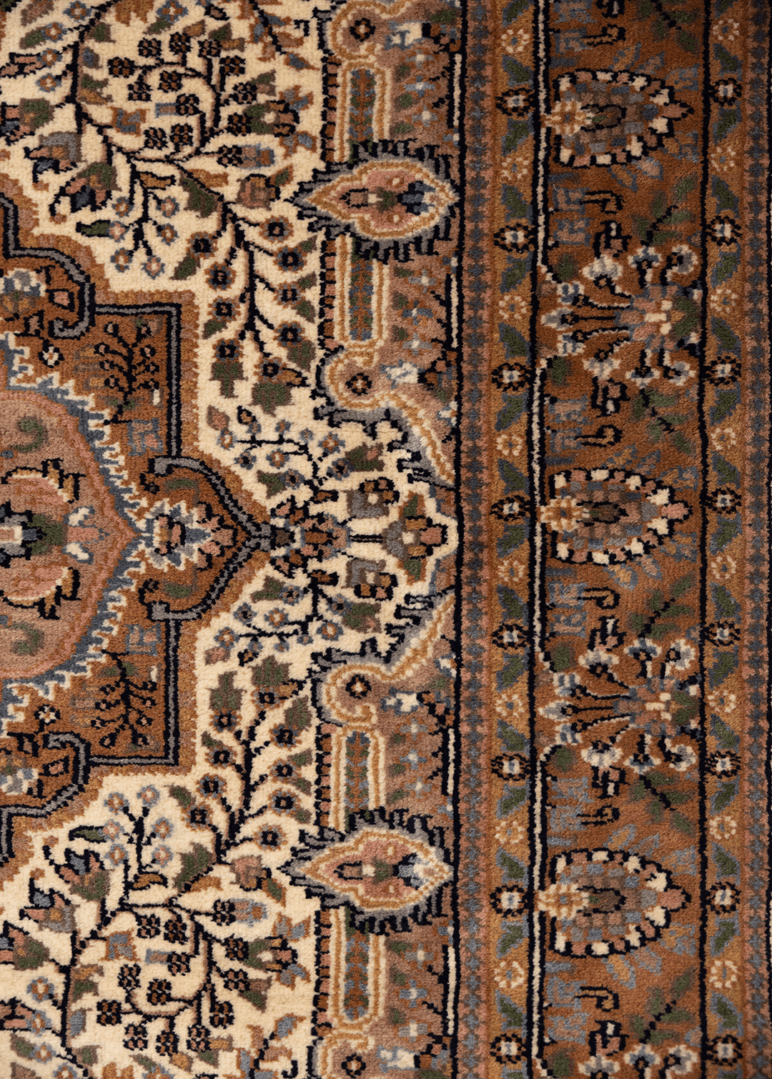 Persian Chestnut — Venjara Carpets