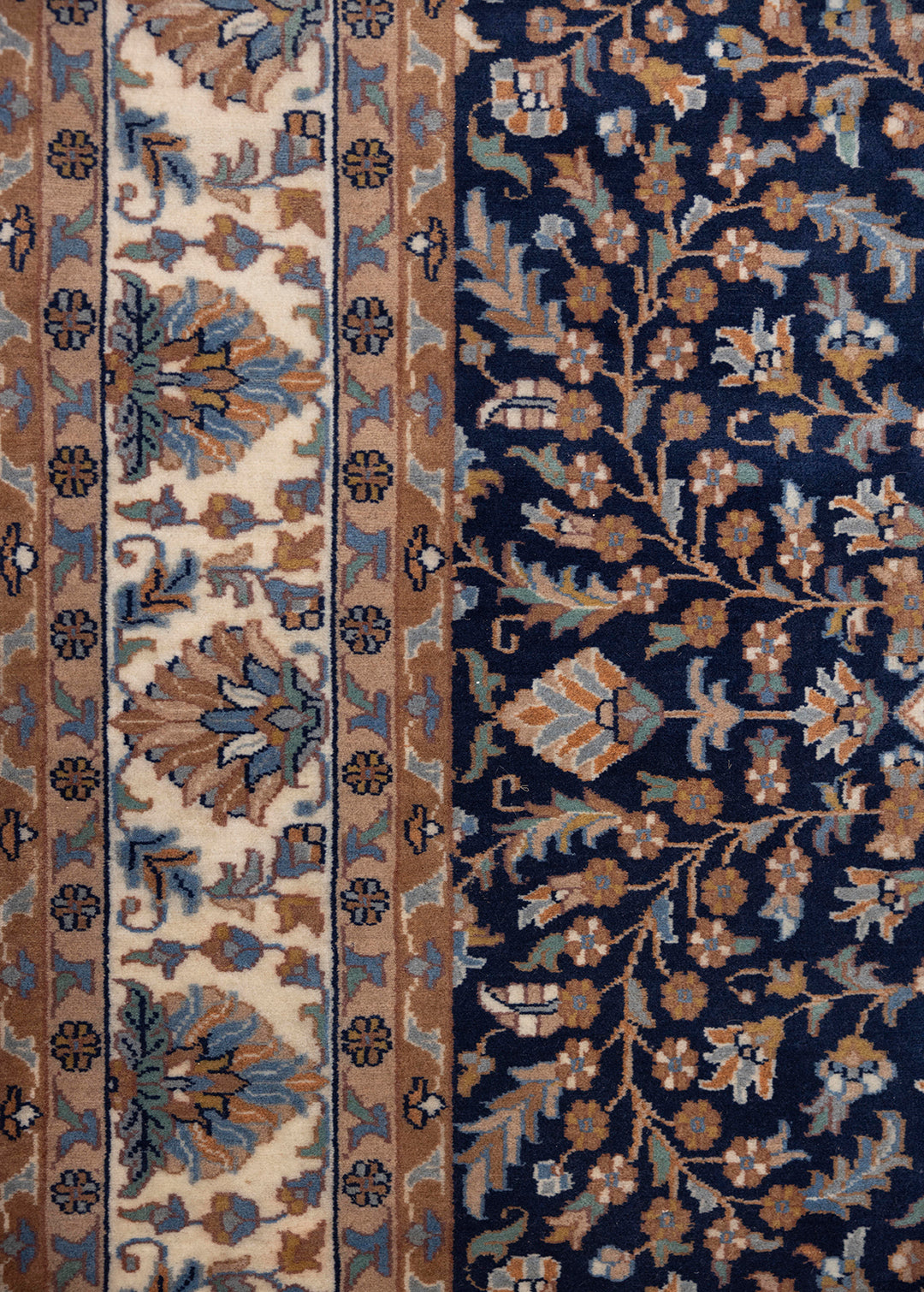 1000 Petals — Venjara Carpets