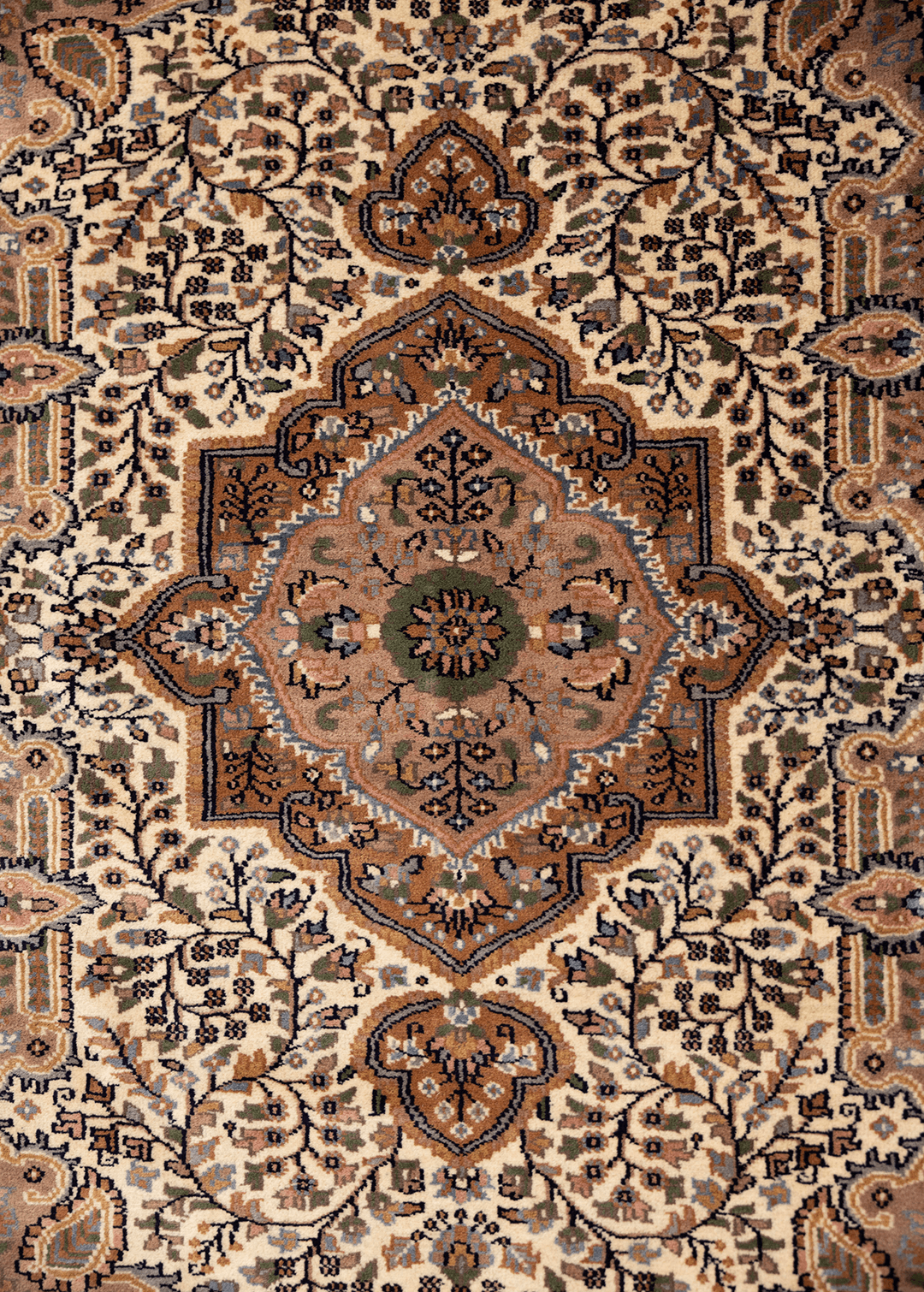 Persian Chestnut — Venjara Carpets