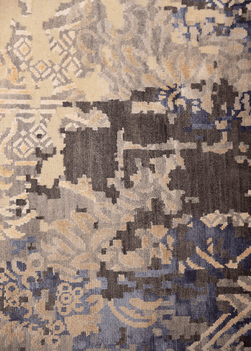 Grey Smoke — Venjara Carpets
