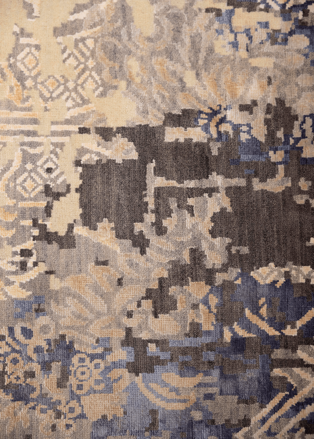 Grey Smoke — Venjara Carpets