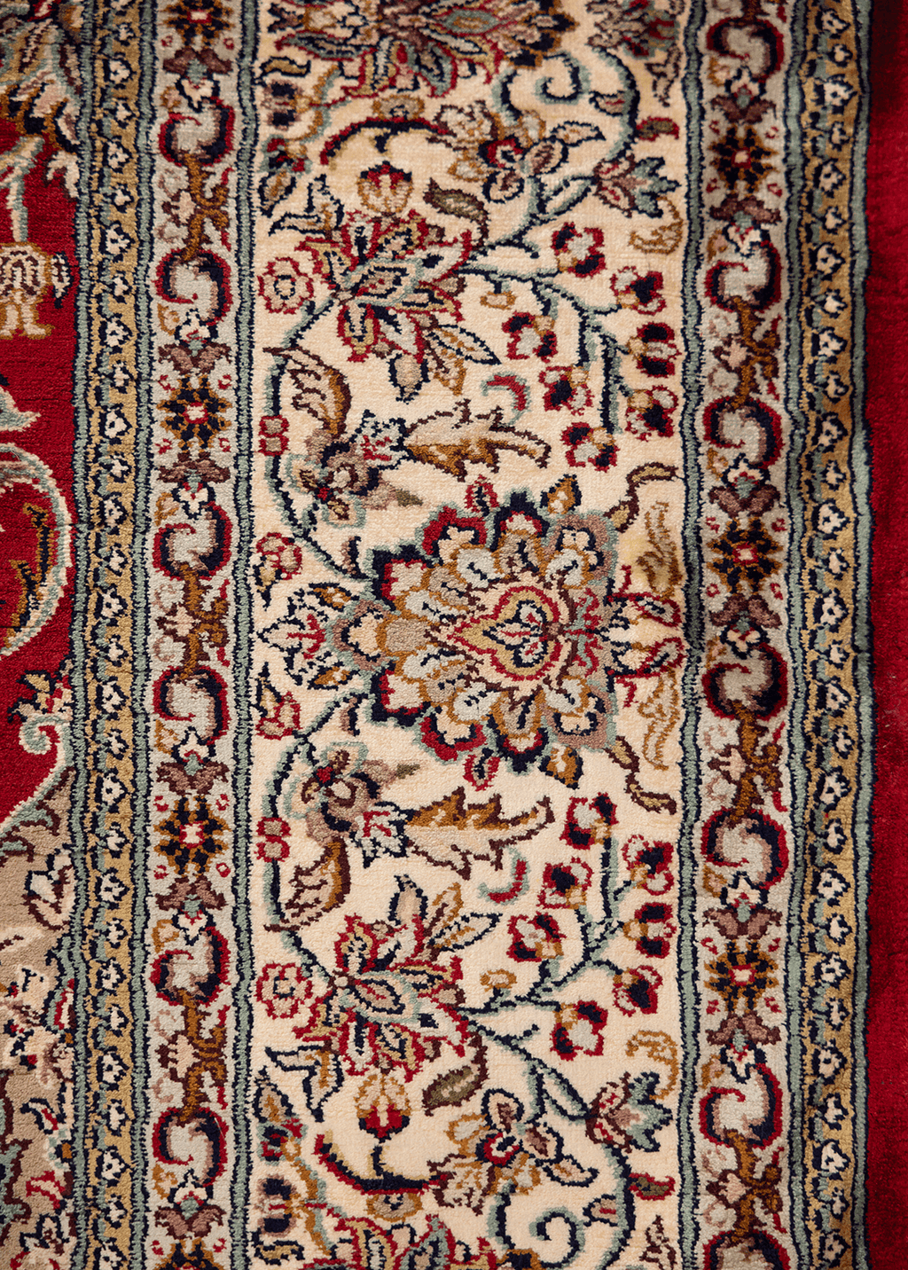 Persian Center Medallion — Venjara Carpets