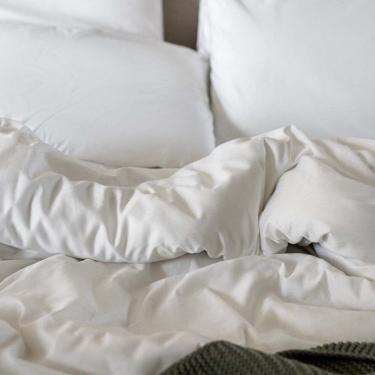 Classic Hotel Sheet Set | 300 Thread Count | Flat King | White