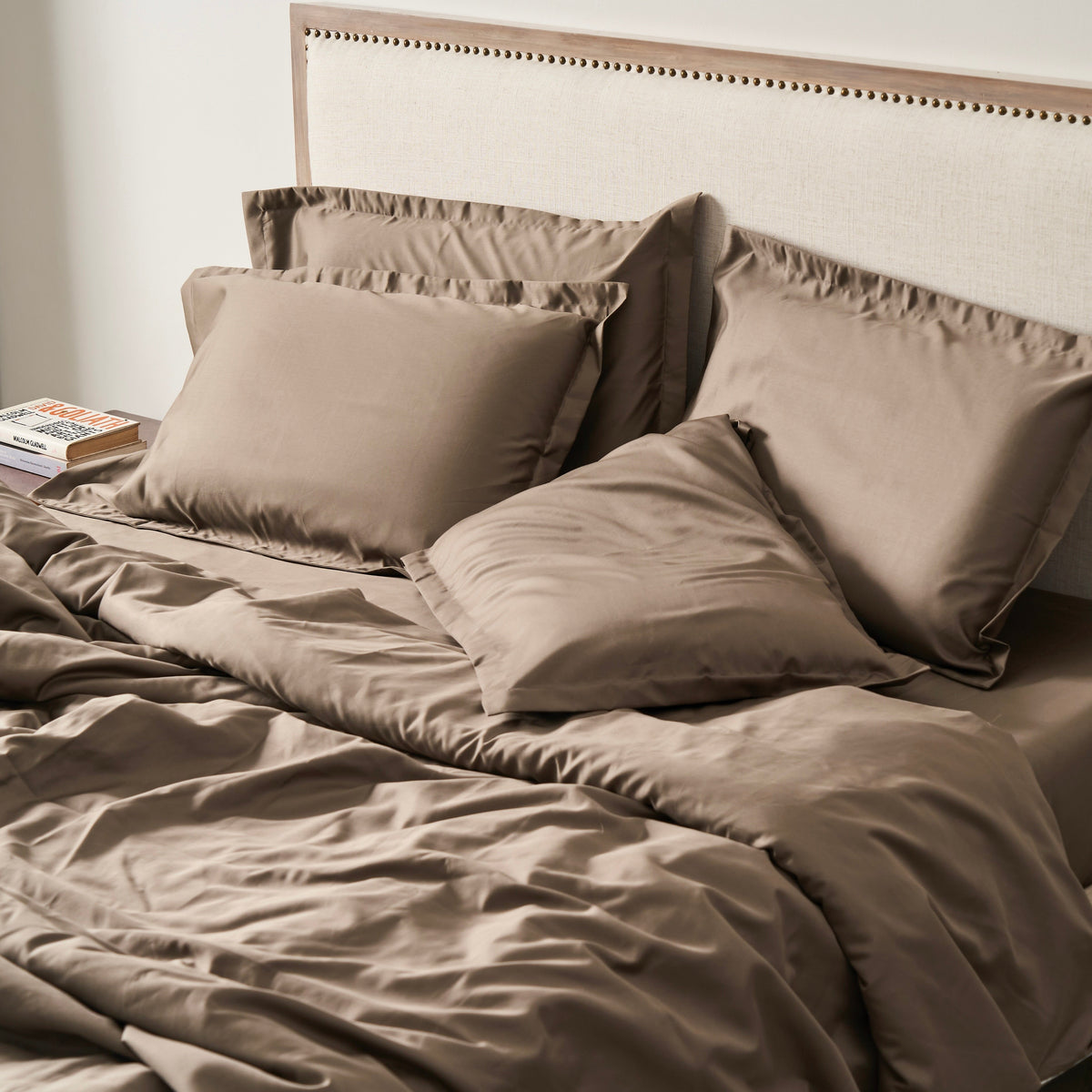 Classic Luxe Pillowcase Pair | 600 Thread Count | Extra Large | Mocha