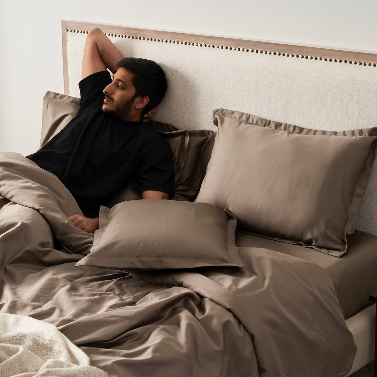 Classic Luxe Sheet Set | 600 Thread Count | Fitted Queen | Mocha