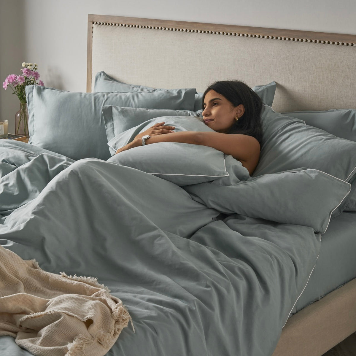 Classic Hotel Sheet Set | 300 Thread Count | Flat King | Surf