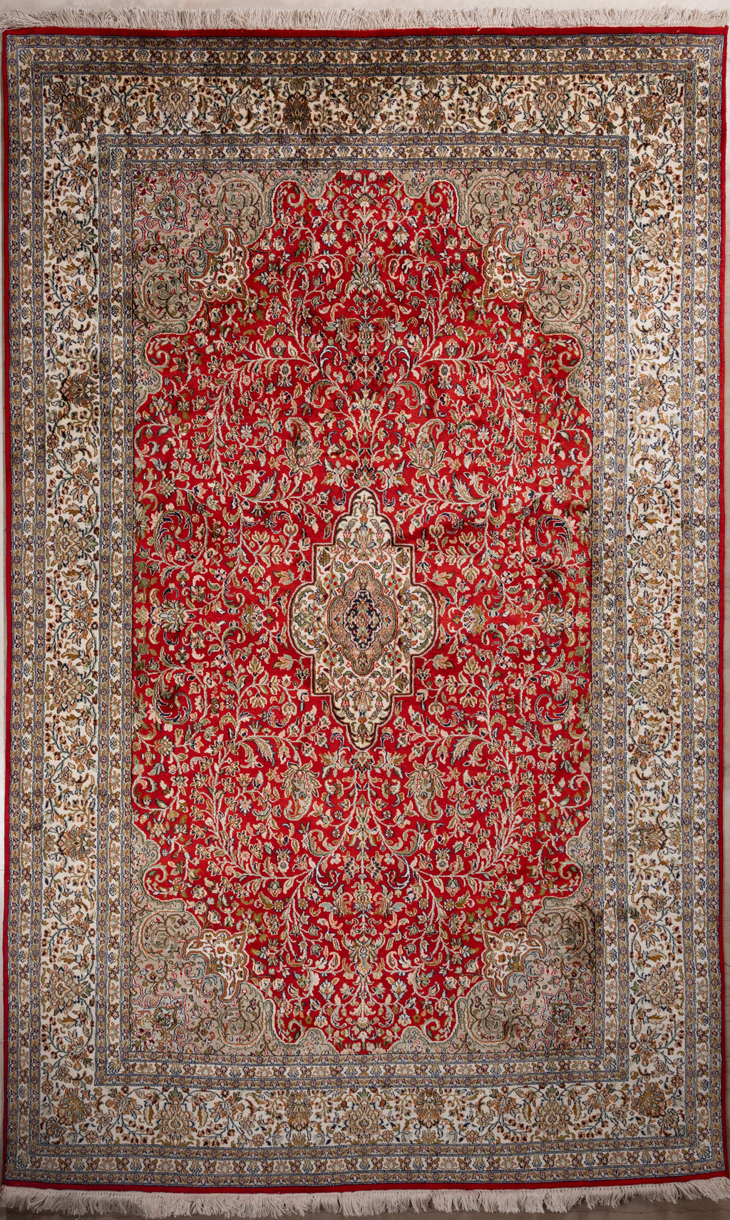 Laal Palace — Venjara Carpets