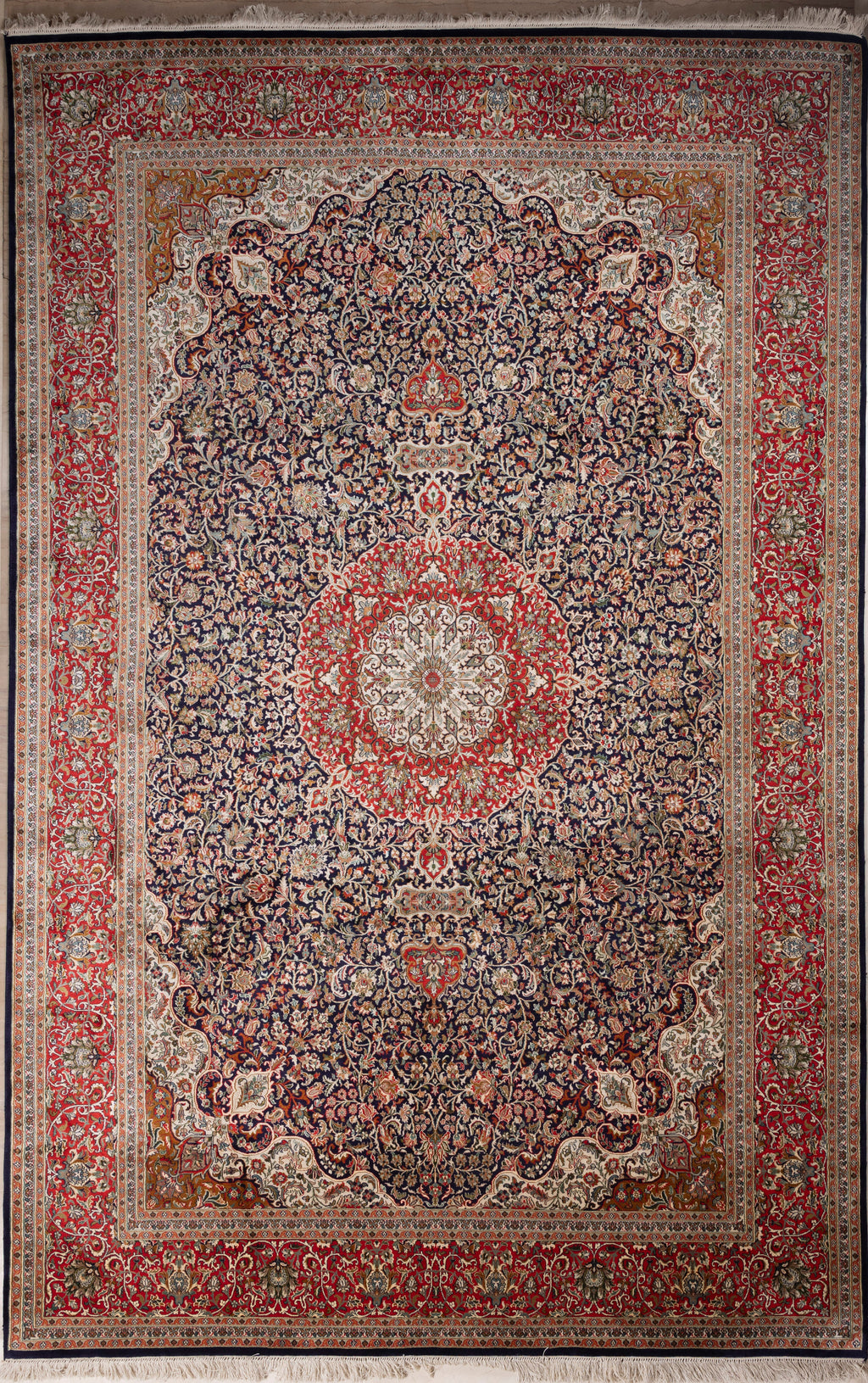 Deep Rust — Venjara Carpets