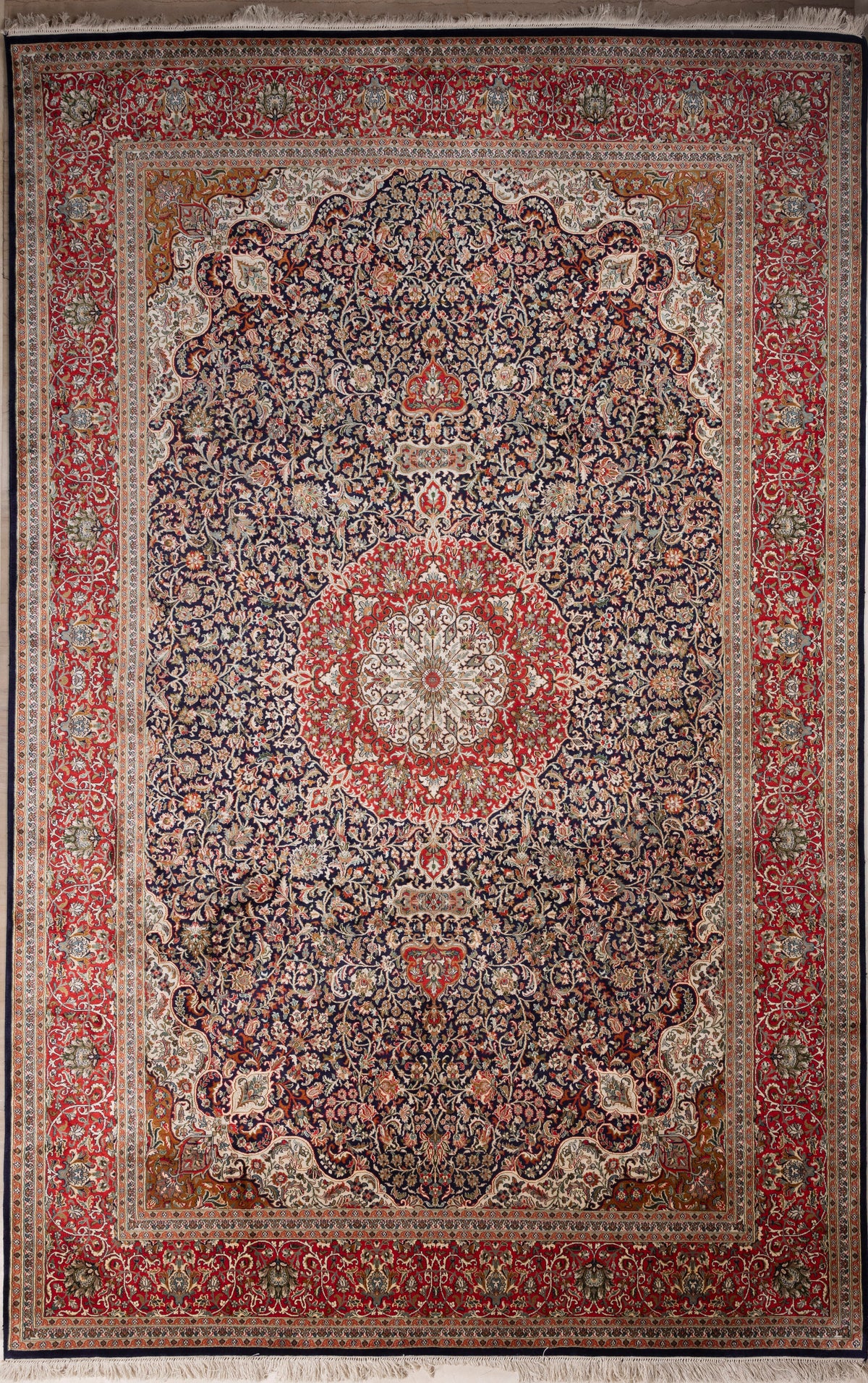 Deep Rust — Venjara Carpets
