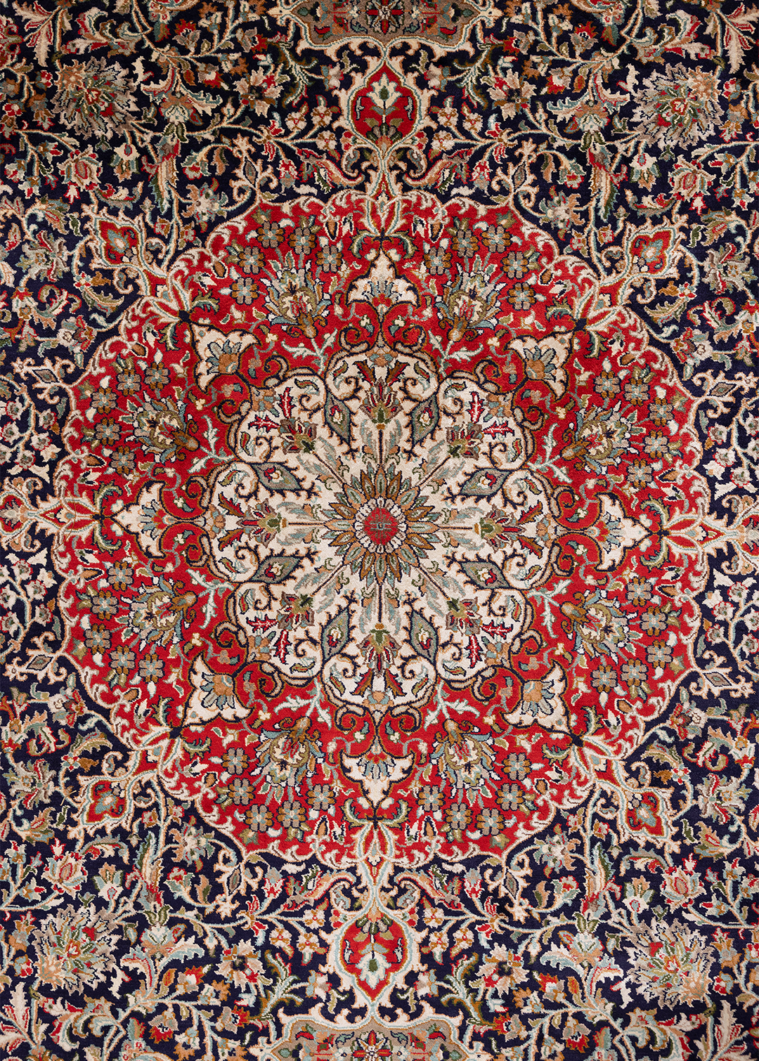 Deep Rust — Venjara Carpets
