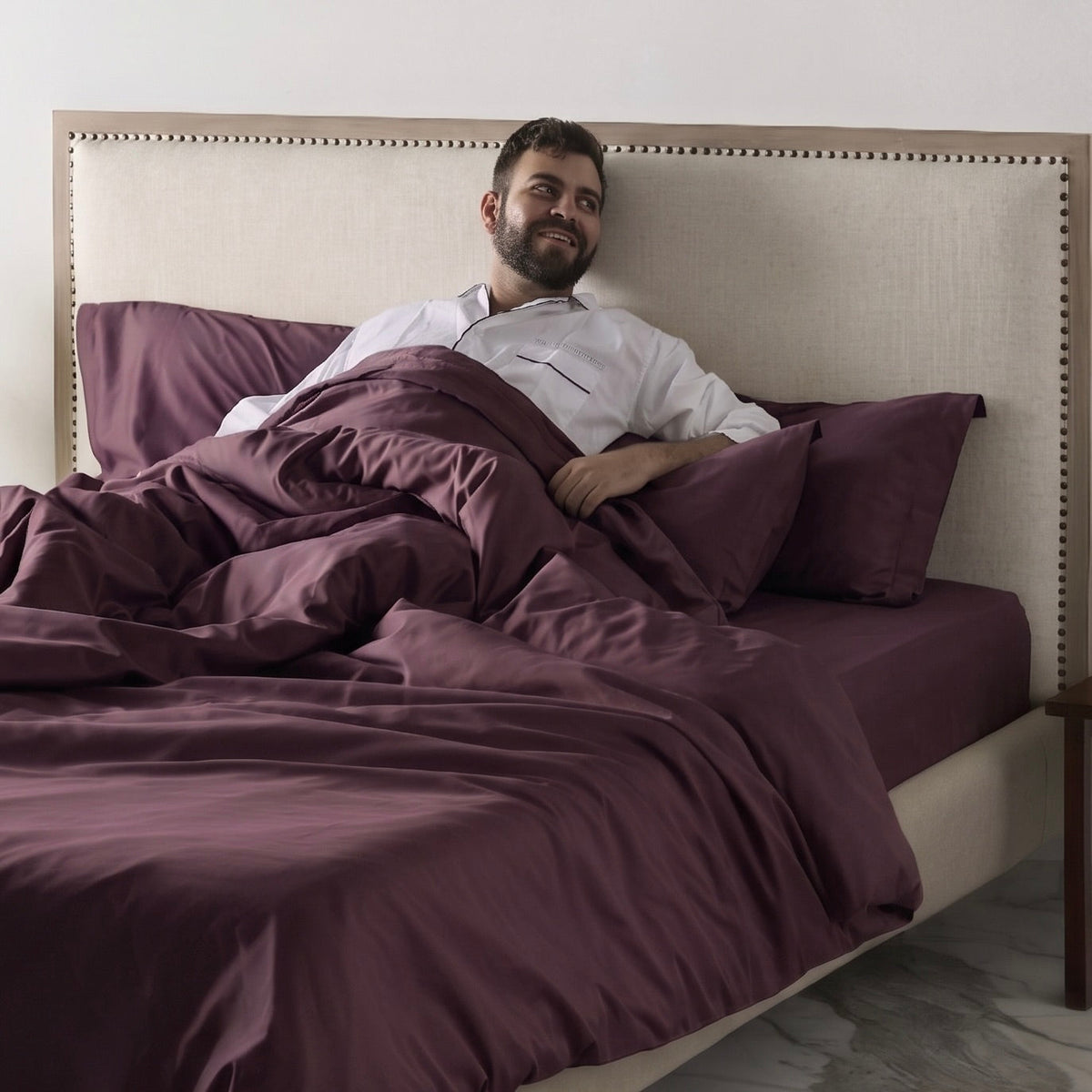 Clearance Luxe Sheet Set | 600 Thread Count | Fitted Queen | Classic Burgundy